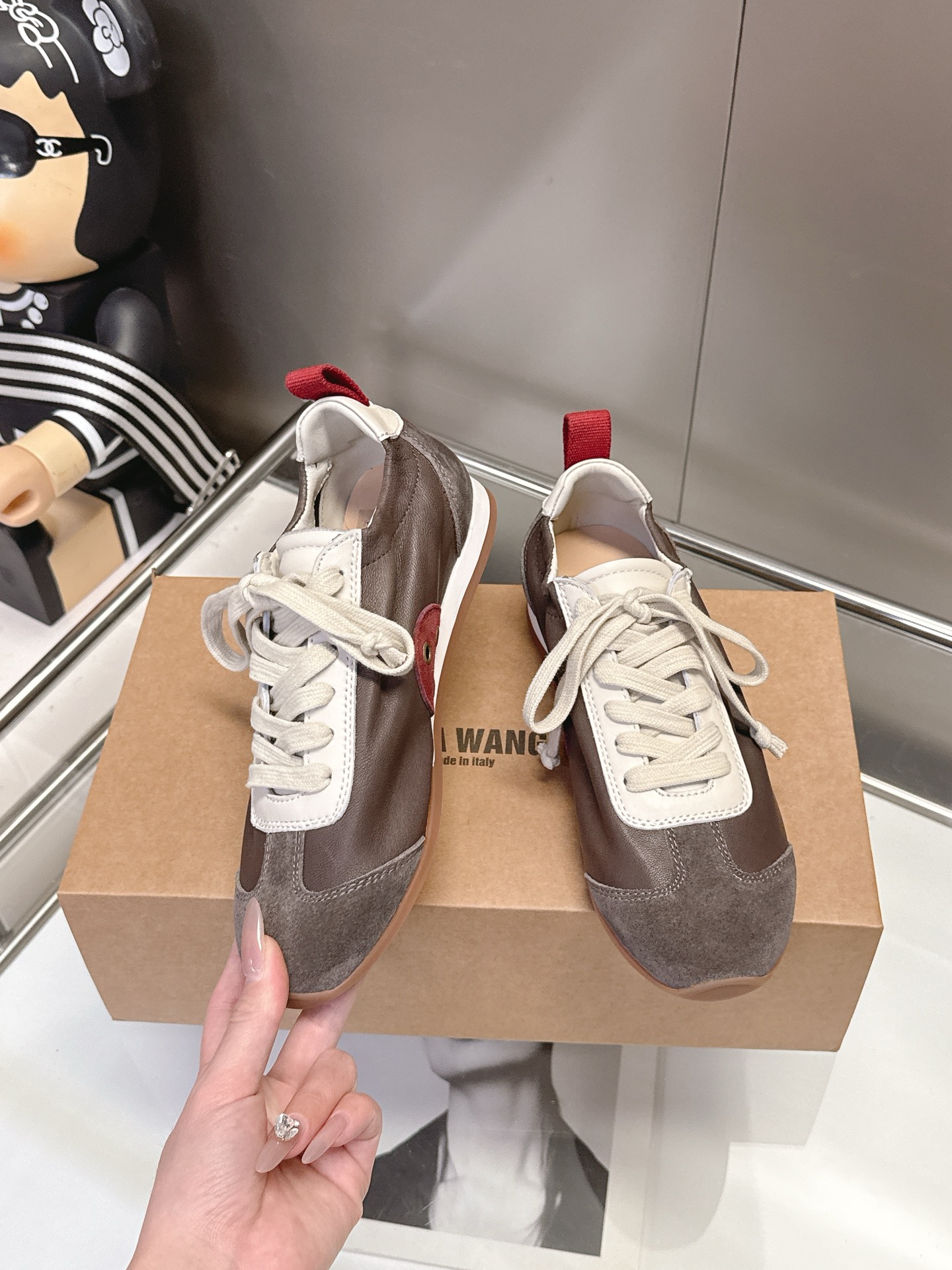 Women's high heels